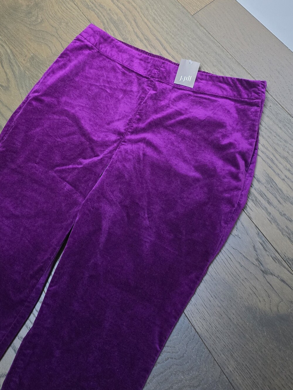๐๏ธ J. Jill Velveteen Stretch Slim Leg Trouser in Sugarbeet Purple - Picture 5 of 13